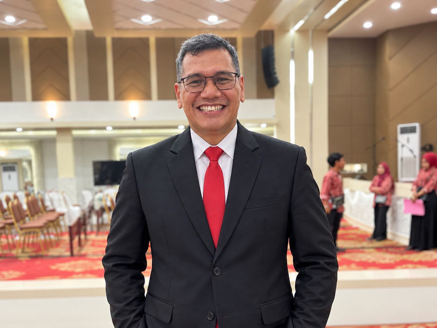 Plt Kadis Pendidikan Kabupaten Dharmasraya Bobby Perdana Riza